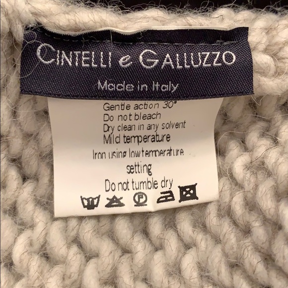 Cintelli e Galluzzo Beanie - Picture 4 of 5